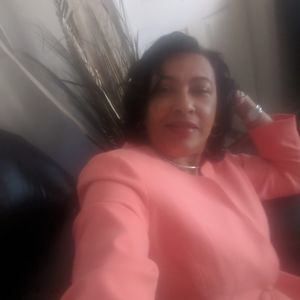 Meet your Posher, Cecelia